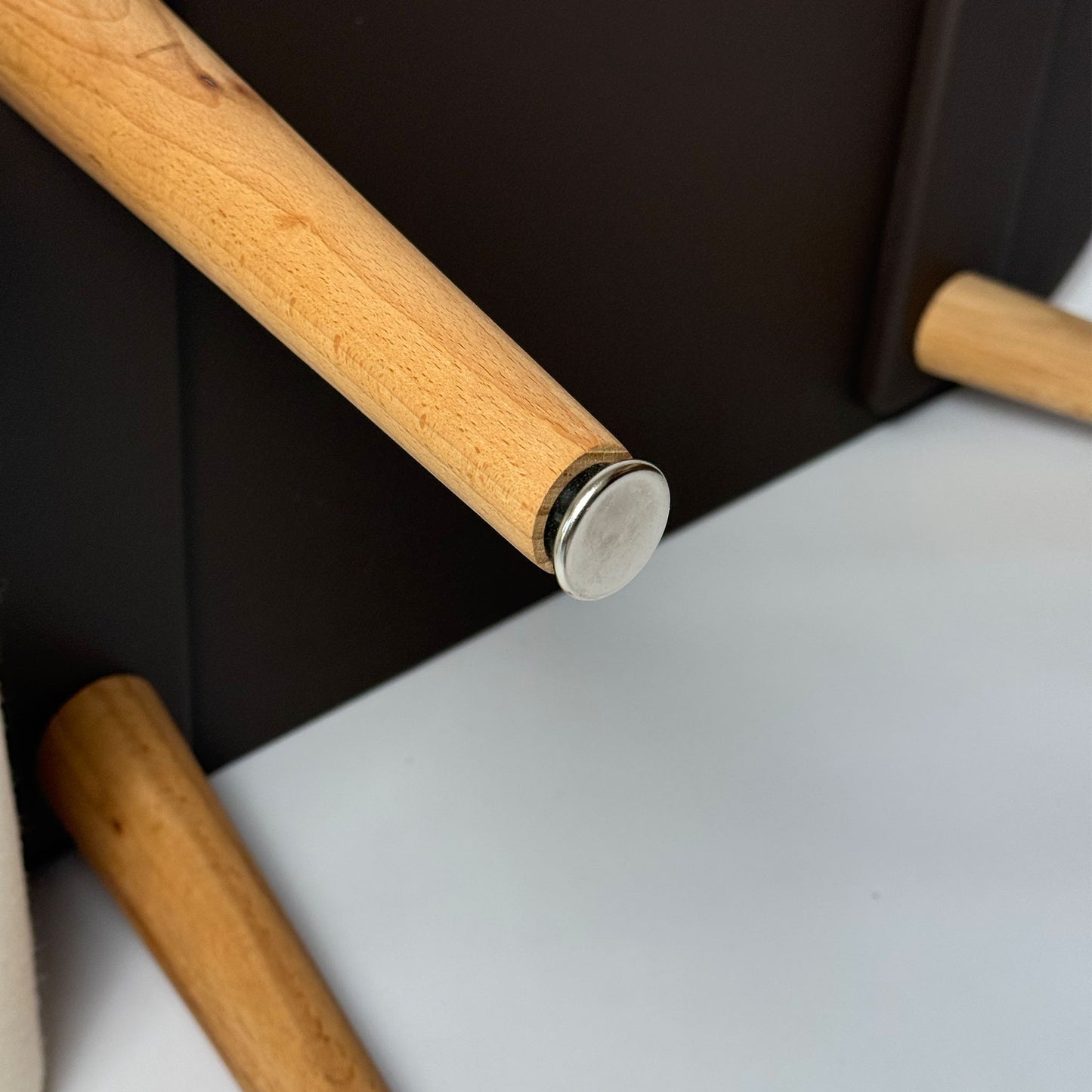 Couchtisch "Stash": Zeitloses Mid-Century Design trifft Funktion