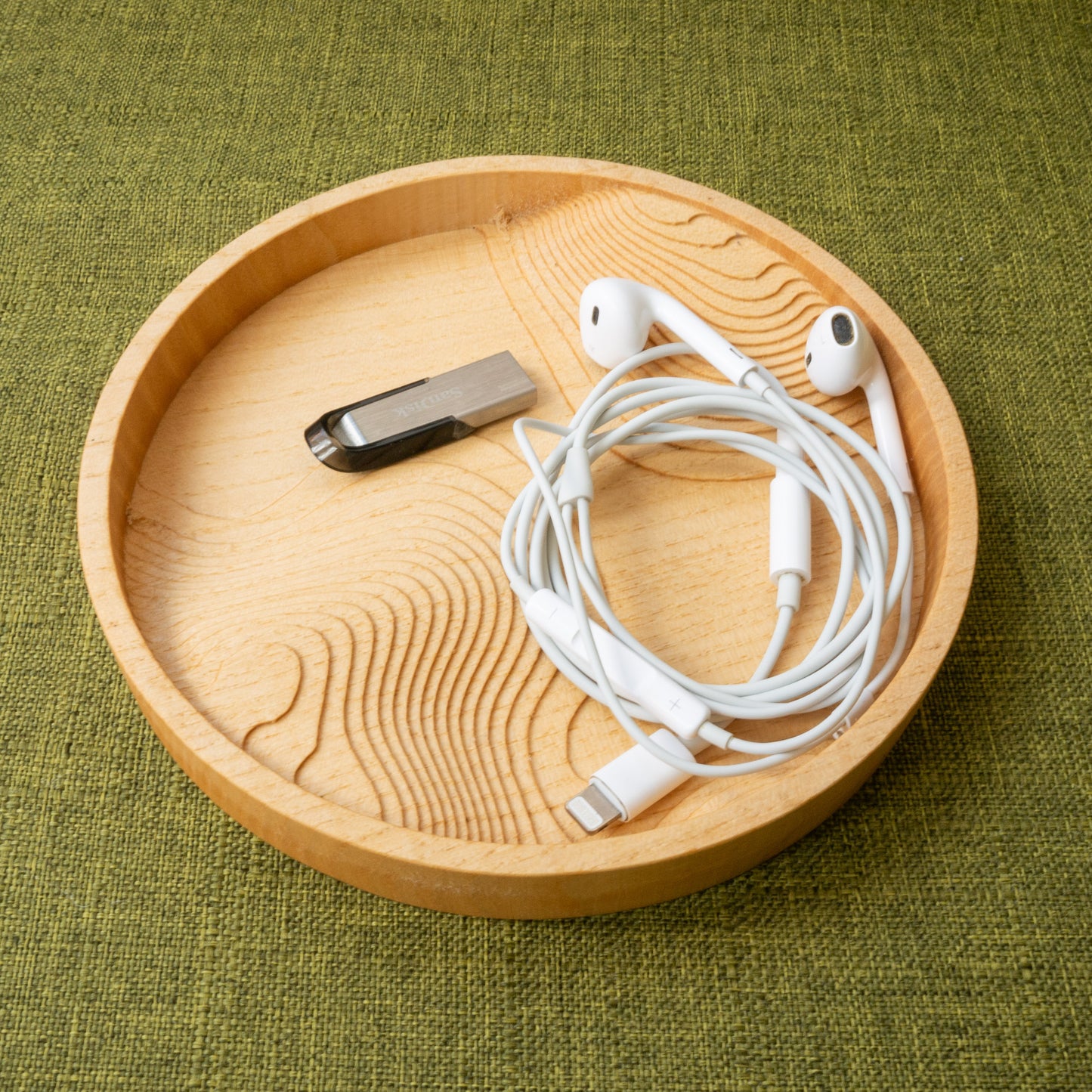 Runde Ablage aus Esche | Catch-All Tray Holz | Designer Ablage Stufen Design | Made in Germany